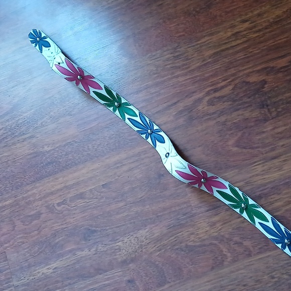 Guess Belt - Picture 6 of 7